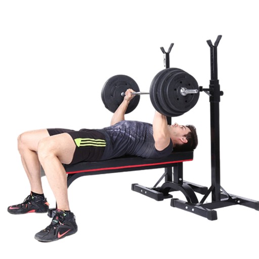 벤치프레스 하는 모습