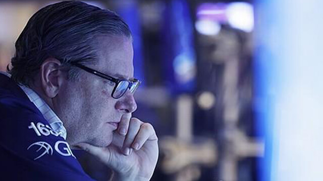 나스닥 4%↓ 테슬라 15%↓… 트럼프 발언에 글로벌 금융시장 휘청