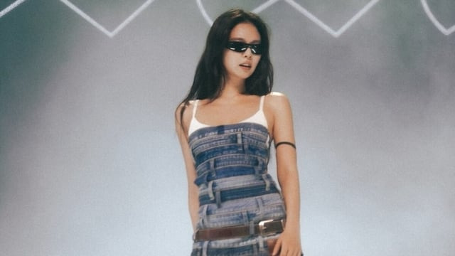 제니 무대 위 오열