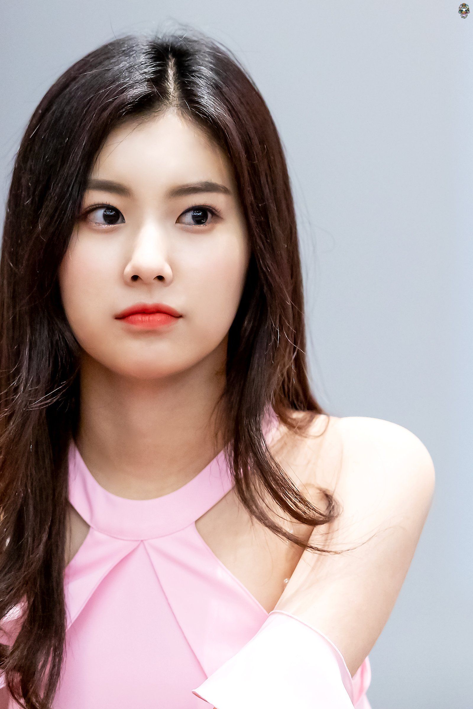 아이즈원 강혜원 몸매 키 아이즈원 강혜원 몸매 키