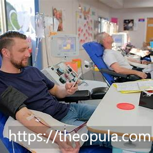 문진표를 작성하며 긴장되지만 기대감 가득한 헌혈자