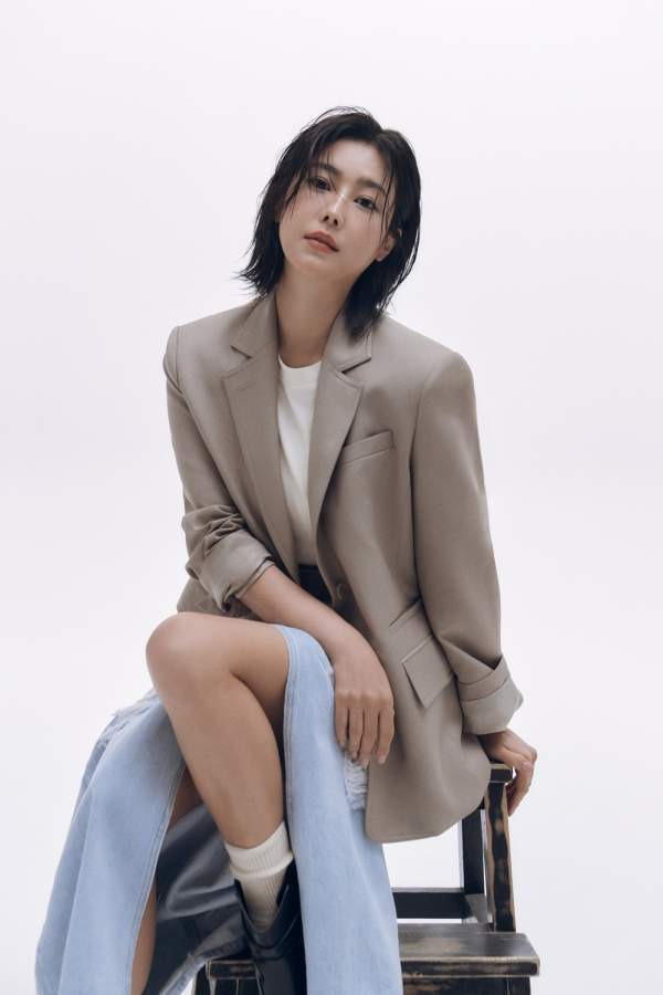 솔비 권지안 나이 프로필 총정리｜학력&middot;고향&middot;타이푼 20주년&middot;화가 작품 가격&middot;바르셀로나 미술상&middot;이규한 결혼