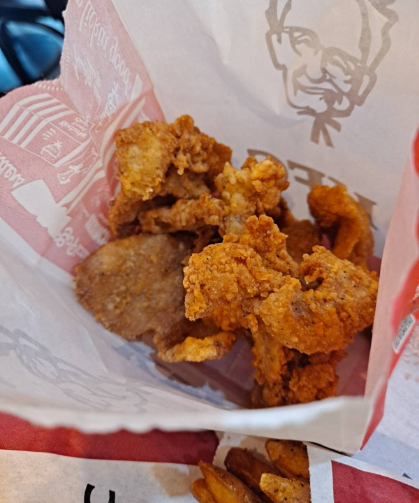 KFC 닭껍질튀김
