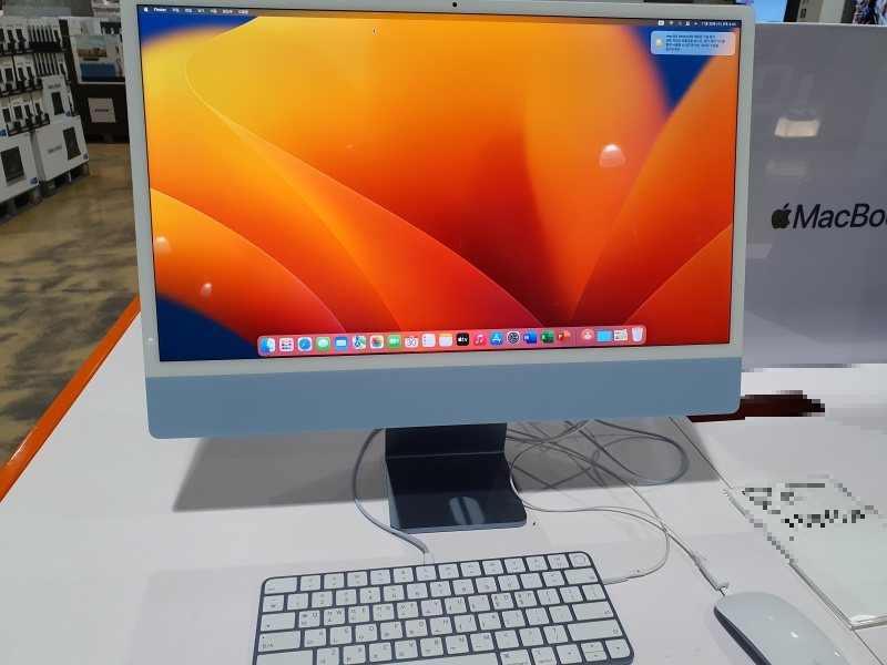 전원이-켜진-애플-아이맥