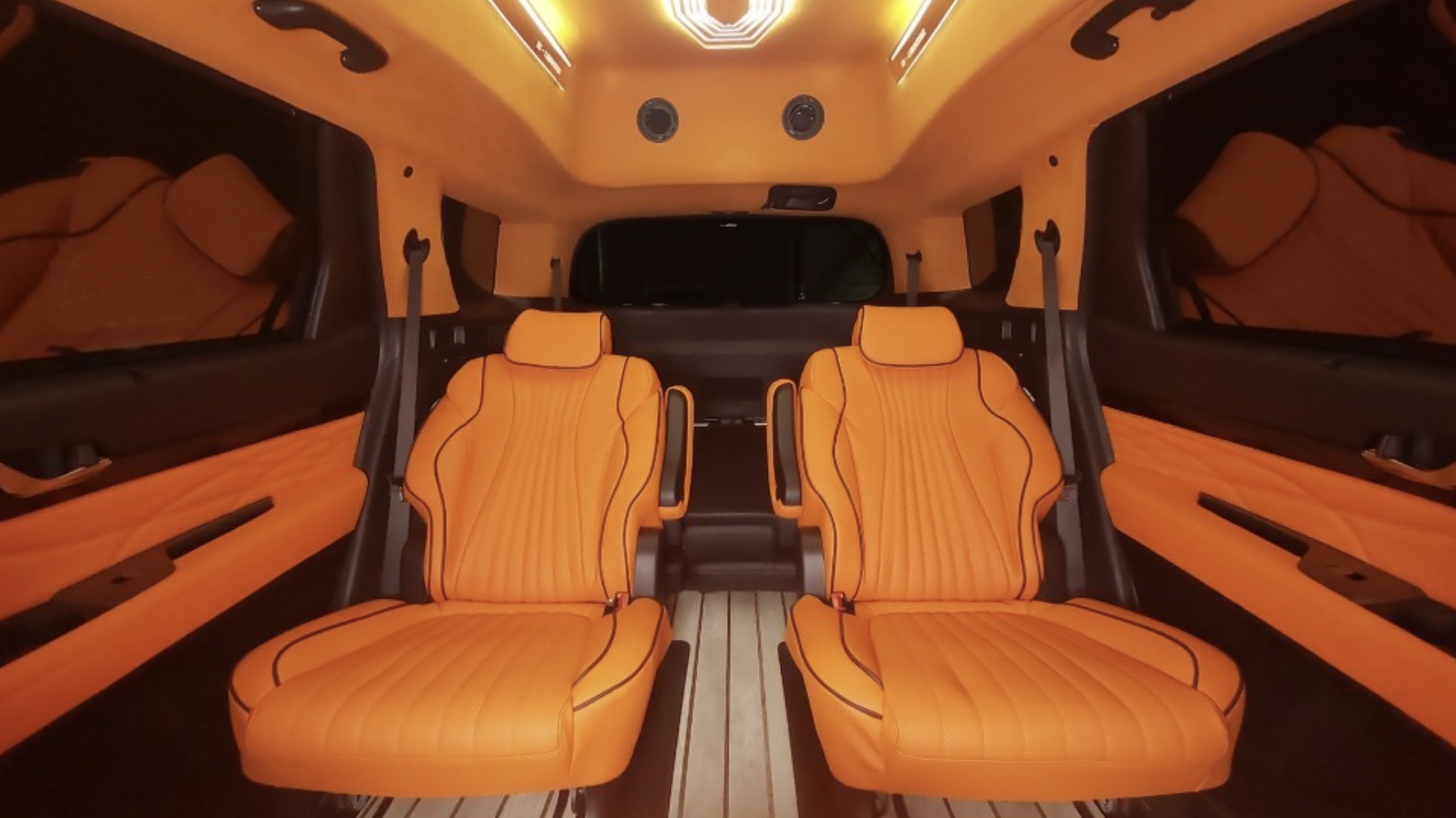 현대차 '팰리세이드' 하아리무진 개조 차량 (출처 : 카투라이프)