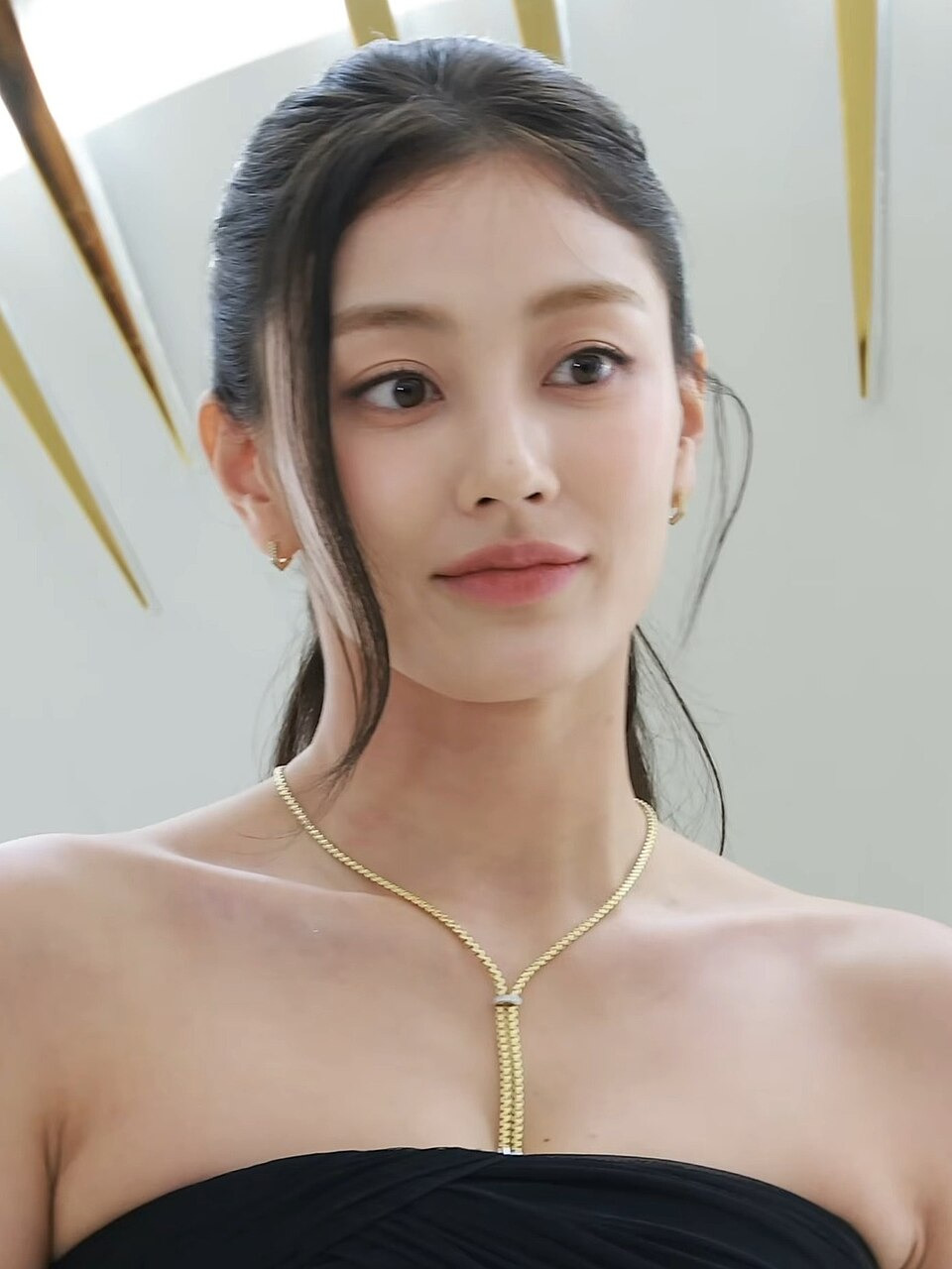 지효 1인 기획사 설립 나이 프로필 키 몸매 학력 고향 총정리｜이밋하우스·JYP 결별·트와이스 활동