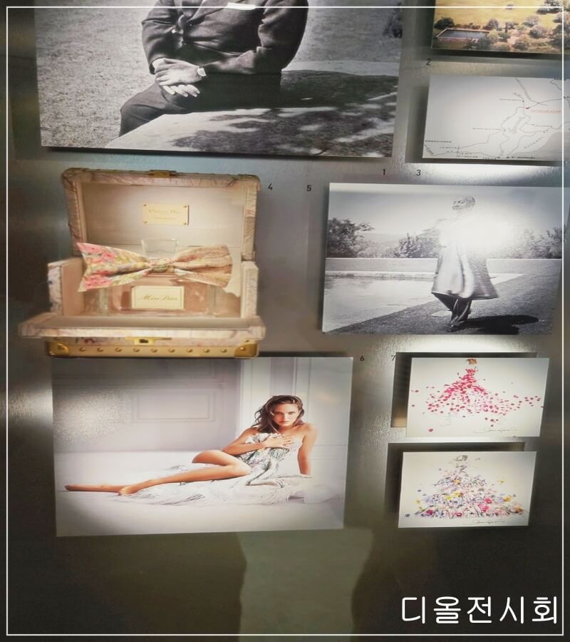 디올 전시 포토존