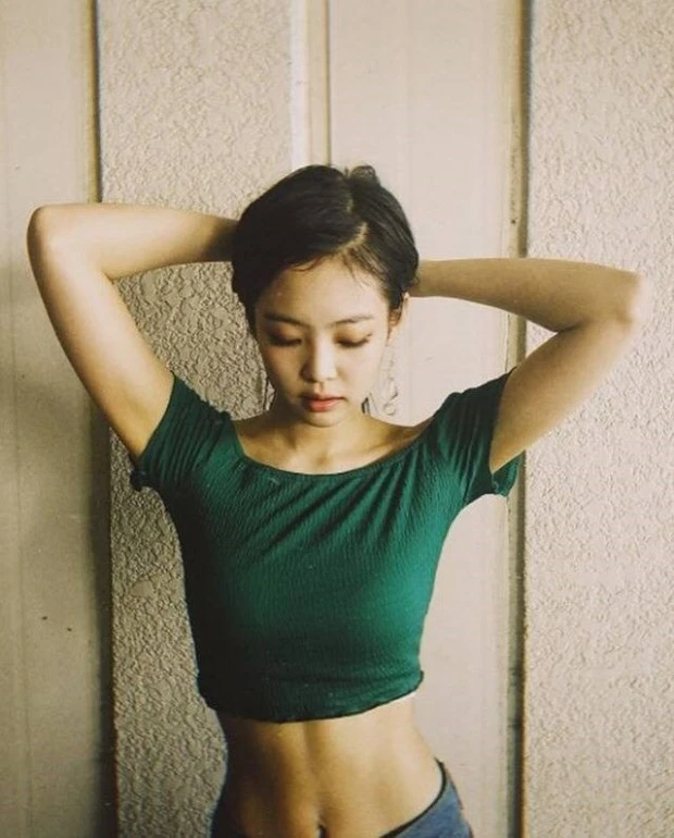 블랙핑크 제니 이미지 입니다.