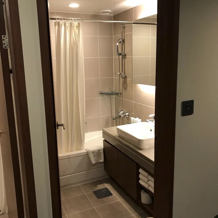 호텔-스카이파크-킹스타운-동대문점-욕실