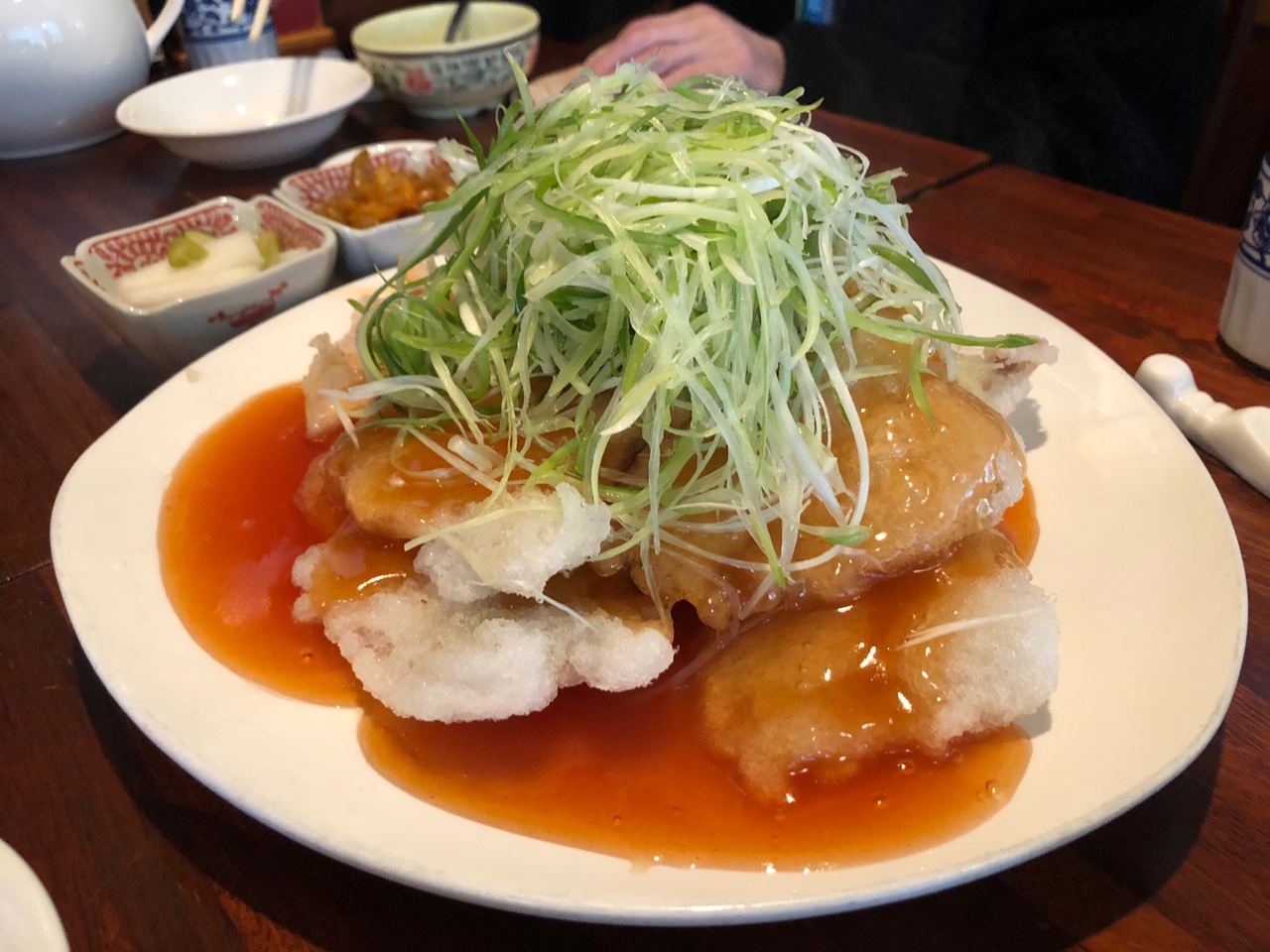 먹음직스러운-꿔바로우-음식-사진