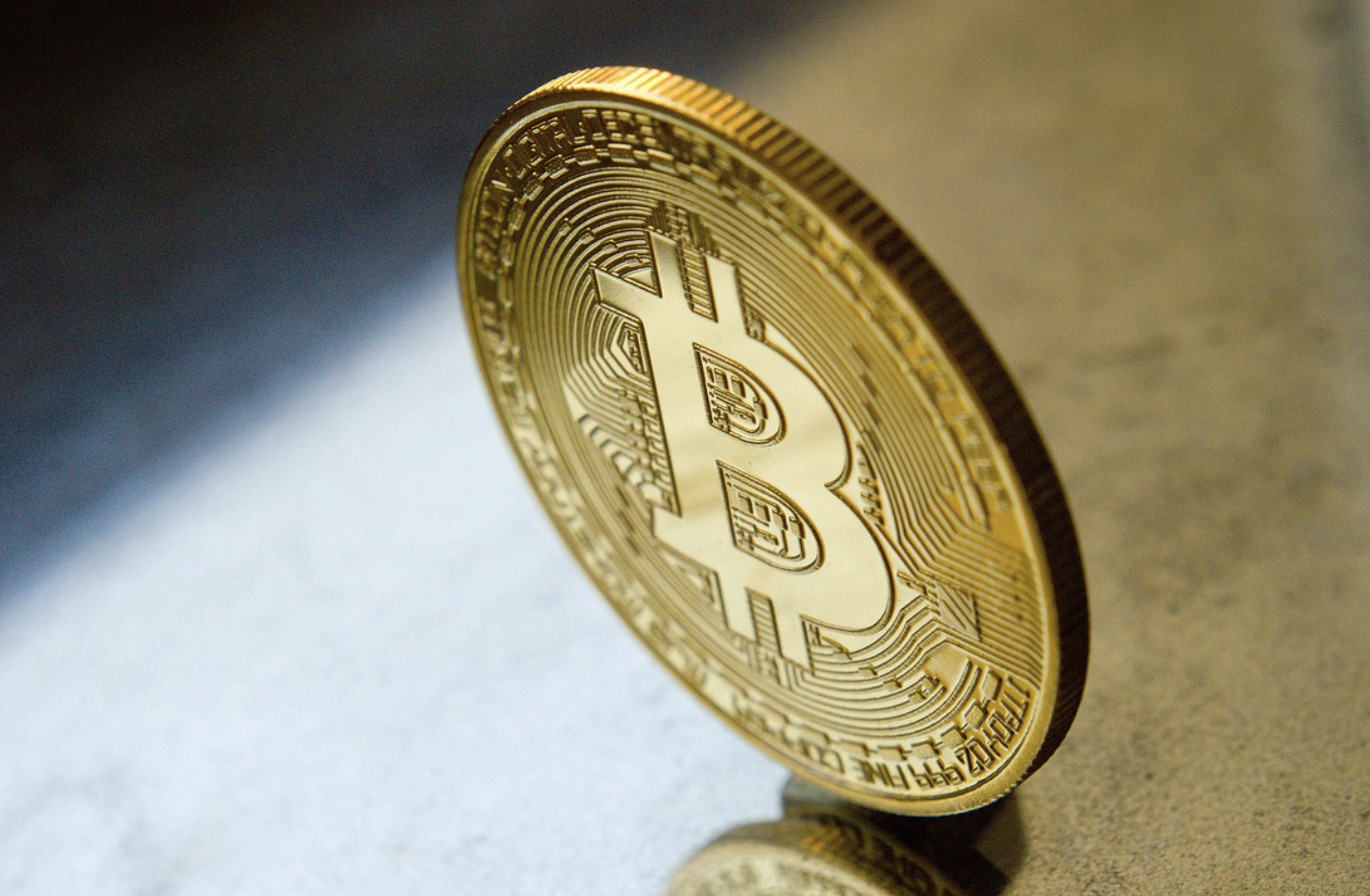 [비트코인 일기 #1] 비트코인이란? 뉴스에서만 듣던 코인을 진짜로 공부하기 시작했다