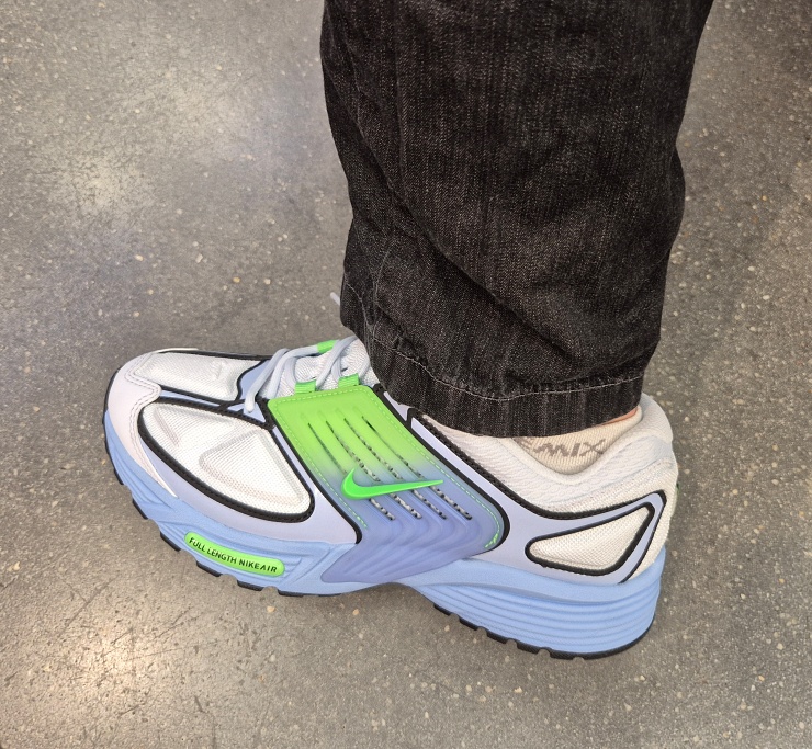 나이키 에어 쿠셔닝 러닝화