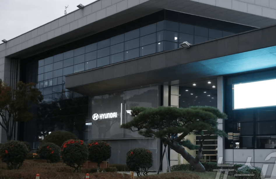 현대자동차 울산공장 정문 전경