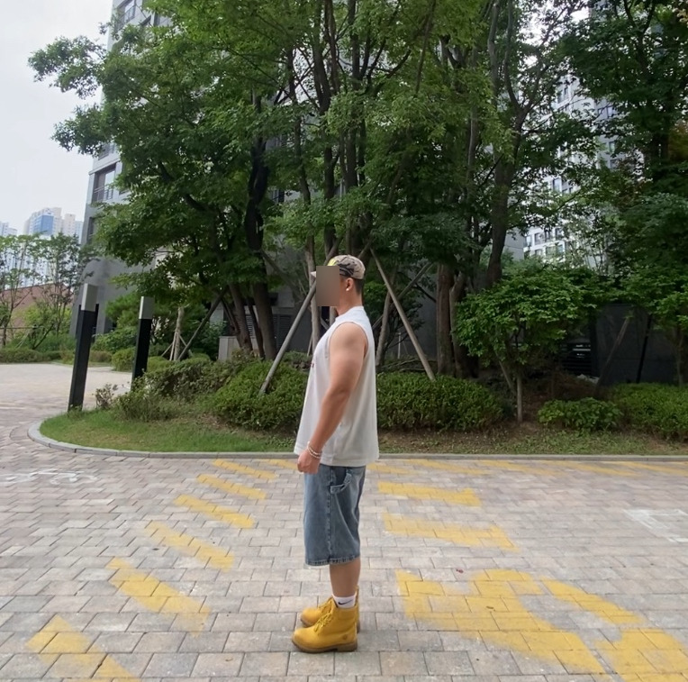 데일리룩('26. 8. 1.)블루썬플라워 SUN 카모 밀리터리 볼캡, 코드그라피 빈티지 민소매 나시 슬리브리스, 디미트리블랙 버뮤다 데님 팬츠, 나이키 양말, 팀버랜드 6인치 부츠