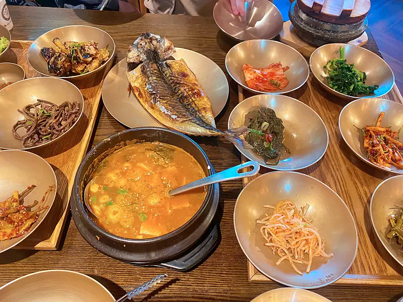 이천쌀밥 보리굴비 간장게장 직화불고기 청국장 돌솥밥 한정식 경기 이천 지산리조트 맛집