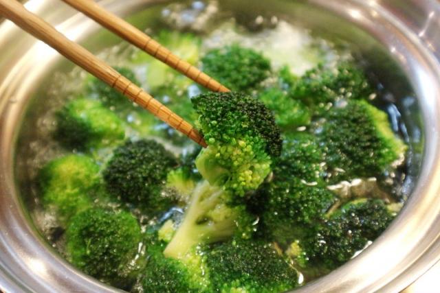 브로콜리 데치시 시간,브로콜리 삶는 시간,팁줌