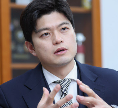 김용태 국회의원 비대위원장 유지 권성동 논란