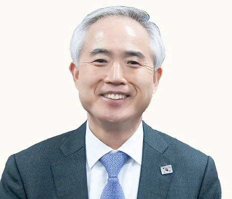 녹색정의당 강은미 광주 서구을 후보 흡혈귀 로고송 논란
