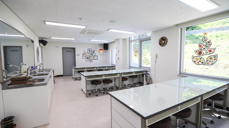 설악산 생태탐방원 해봄 체험학습실