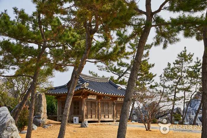 f19cf186-377b-423a-8327-ee51c985fb5e