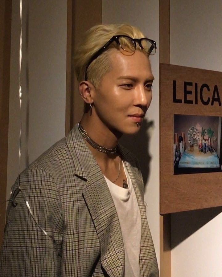 송민호 군대 복무 이탈 공익 근황 재입대 나이 학력 프로필