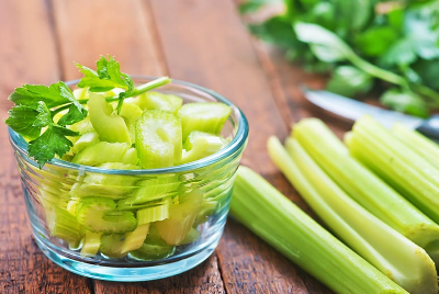 샐러리는 줄기도 잎도 영양가득