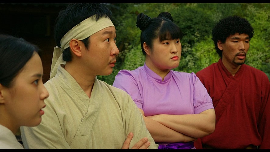 기싸움 하는 사람들 모습