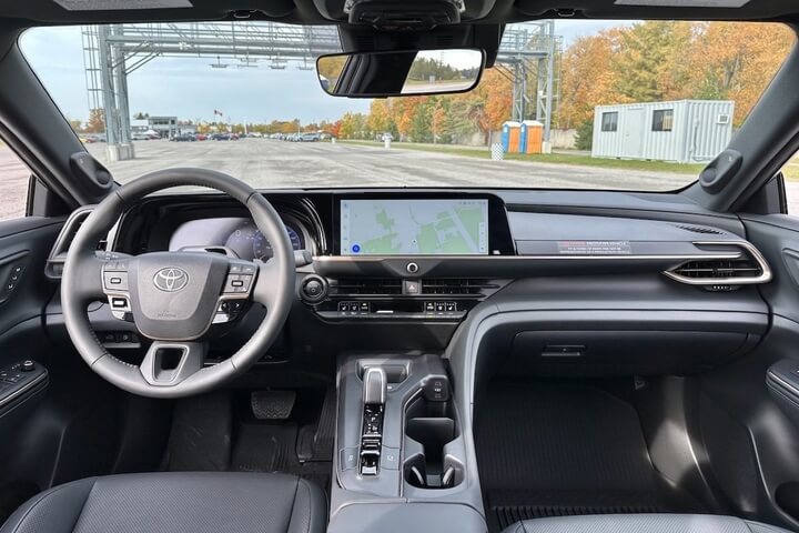 토요타 크라운 크로스오버 하이브리드 가격 연비 성능 제원 출시일