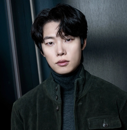 류준열 프로필 나이 고향 학력 인스타 사진전