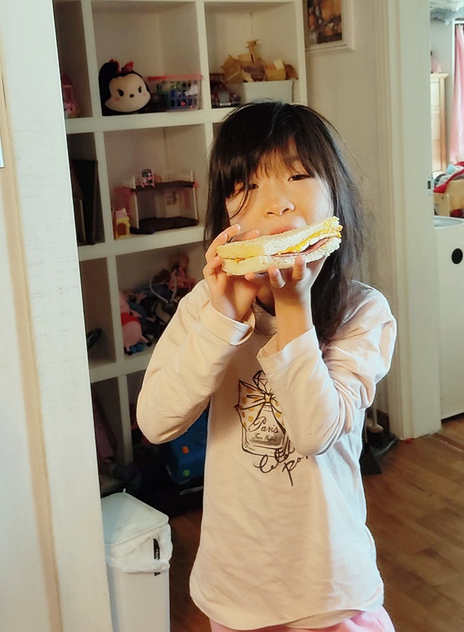 역시나 잘먹는 부스스한 쿠앙이