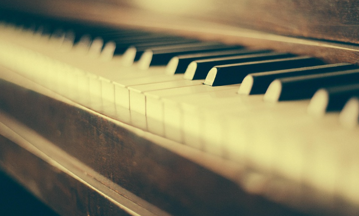 시대별 유럽 음악가 흐름 분석 (고전, 낭만, 현대)