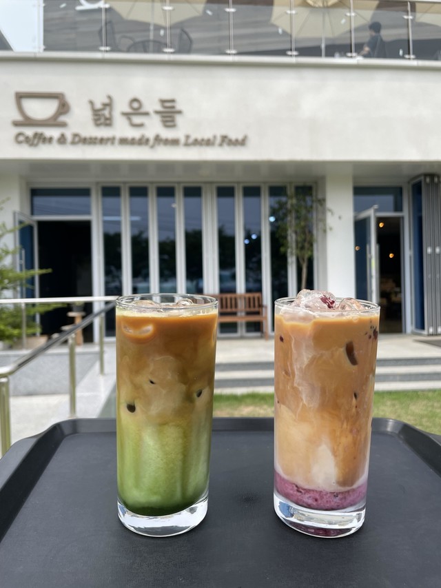 스페셜커피 새싹보리카페라떼/복분자카페라떼