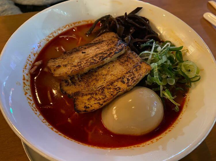 매운-돈코츠-라멘