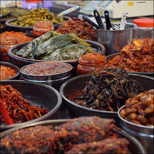 시장의 밑반찬 가게