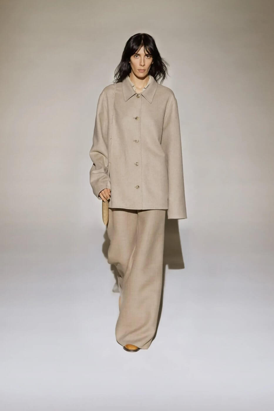 미니멀 패션 사진