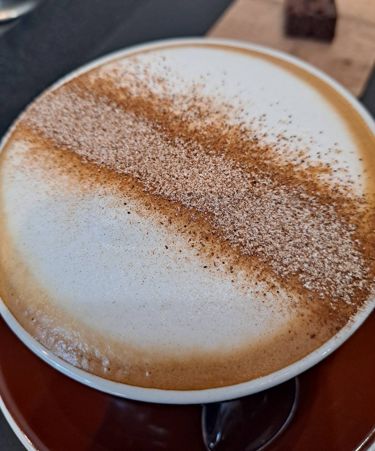 시나몬 듬뿍 카푸치노