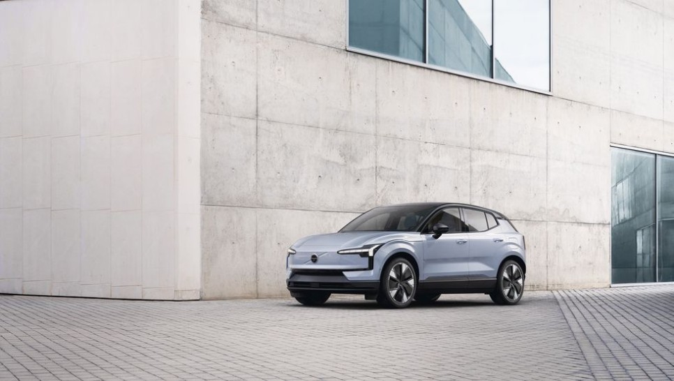 볼보 전기차 EX30