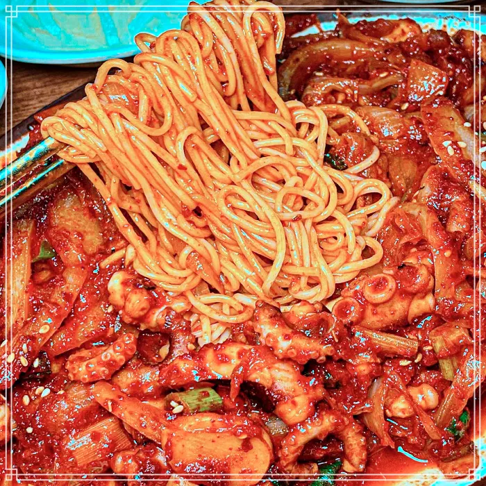 화성 백미리 마을, 궁평 유원지, 솔밭 맛집 직접 잡은 뻘낙지, 낙지볶음