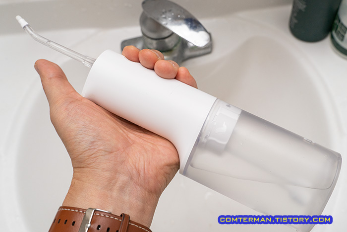 샤오미 구강세정기 MEO-701 그립