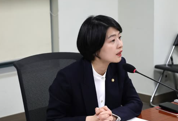 한지아 국회의원