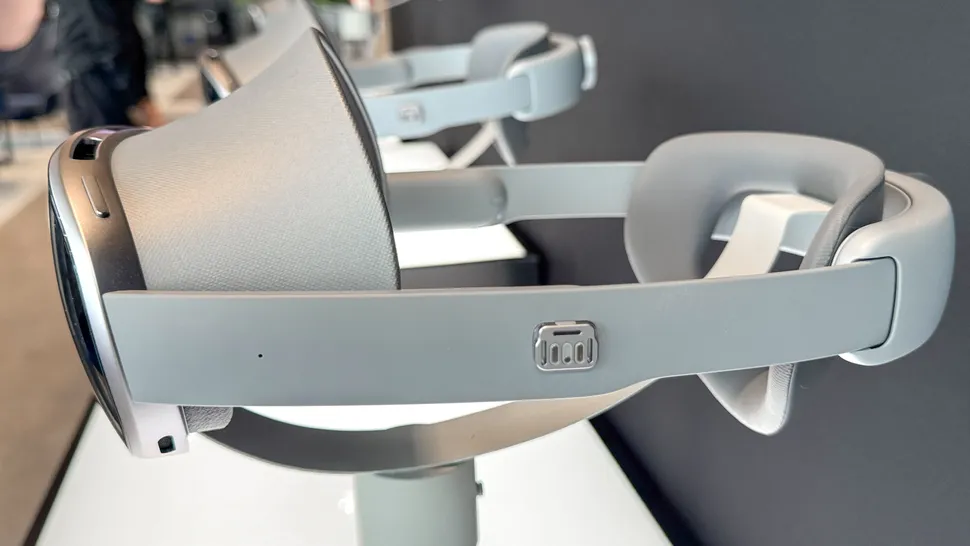 갤럭시 XR 앱과 특별한 경험 🧮