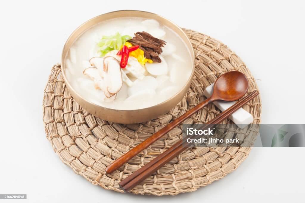 아시아 나라별 명절음식과 그 의미 한국 설날 떡국