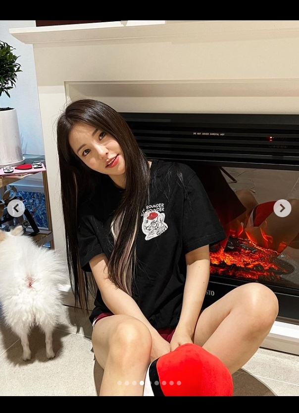 브레이브걸스 유정 귀여운 포즈