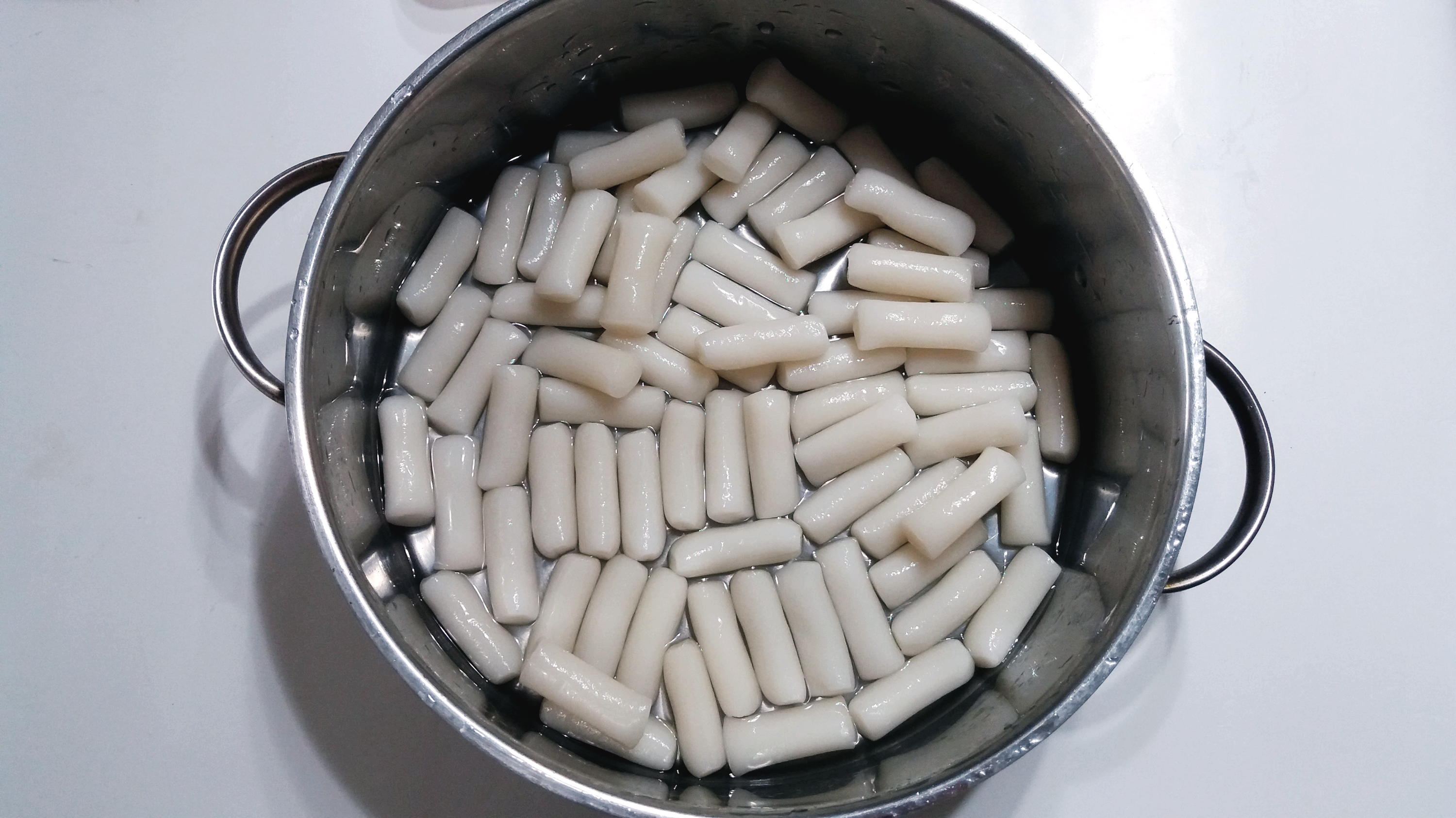 ๊ทธ๋๊ทธ์์ ๊ตญ๋ฌผ๋ก๋ณถ์ด