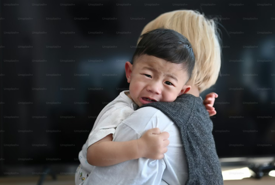 불안해 하는 아기