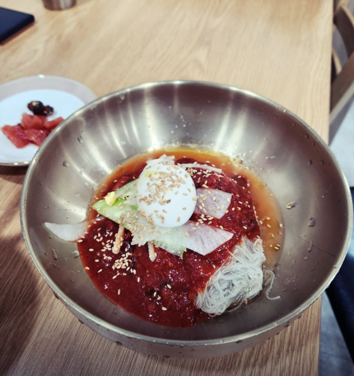 8개월냉면