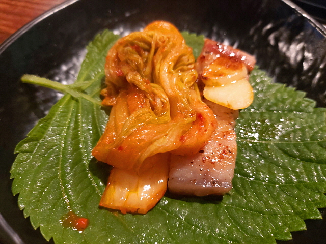 구운김치와 깻잎쌈