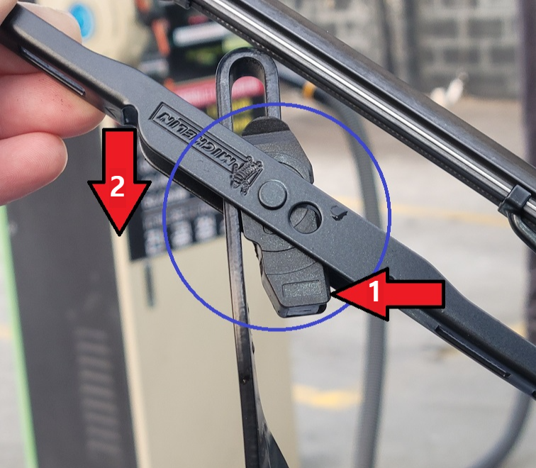 와이퍼 교채 - 분리 방법