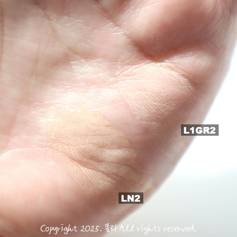 LN2는 내추럴 베이지, L1GR2는 아이보리 베이지 컬러