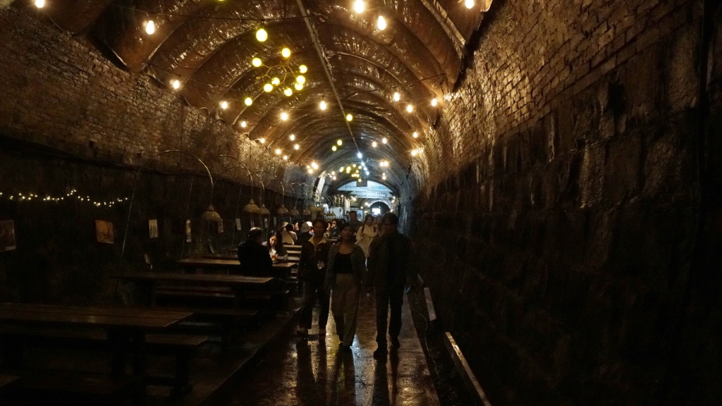 img.jpg?credential=yqXZFxpELC7KVnFOS48yl